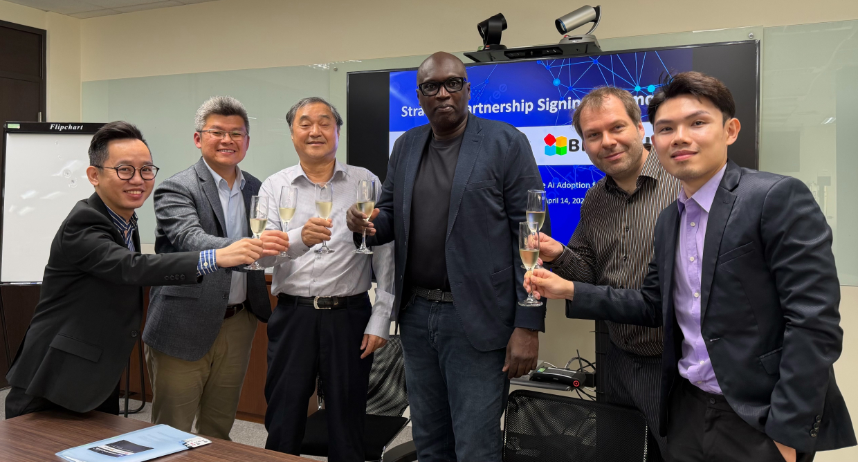 20260414_Askey_Bloxtel_4.4 20260414_Askey_Bloxtel_4.4